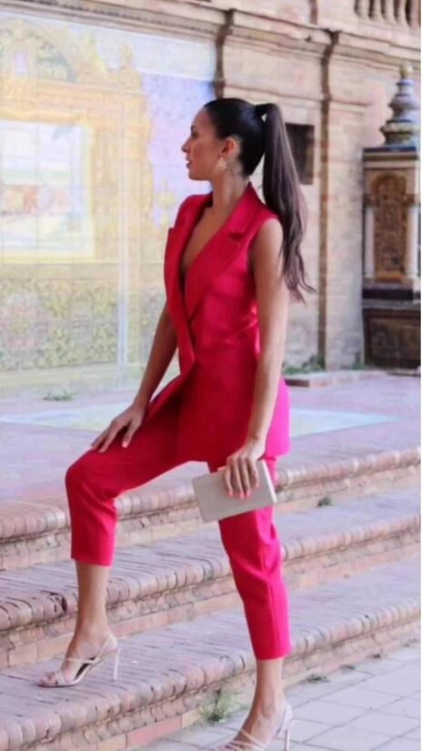 Traje V01